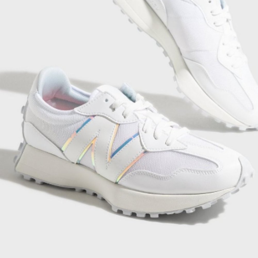New Balance 327 Unisex W10/M11.5  Casual Athletic Sneaker Shoes White Iredescent